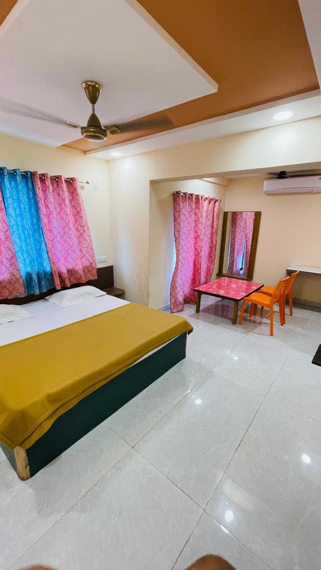 Hotel Devka House Daman Exteriér fotografie